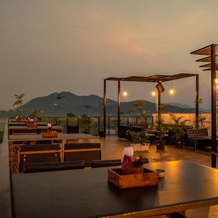 The Courtyard - Beyond Bar & Club Hotel Udaipur Exterior foto