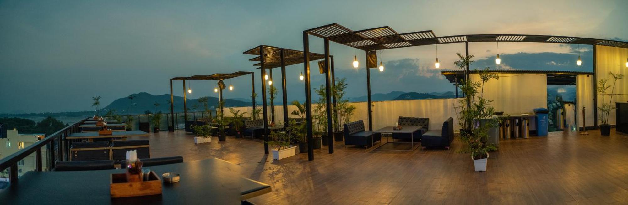 The Courtyard - Beyond Bar & Club Hotel Udaipur Exterior foto