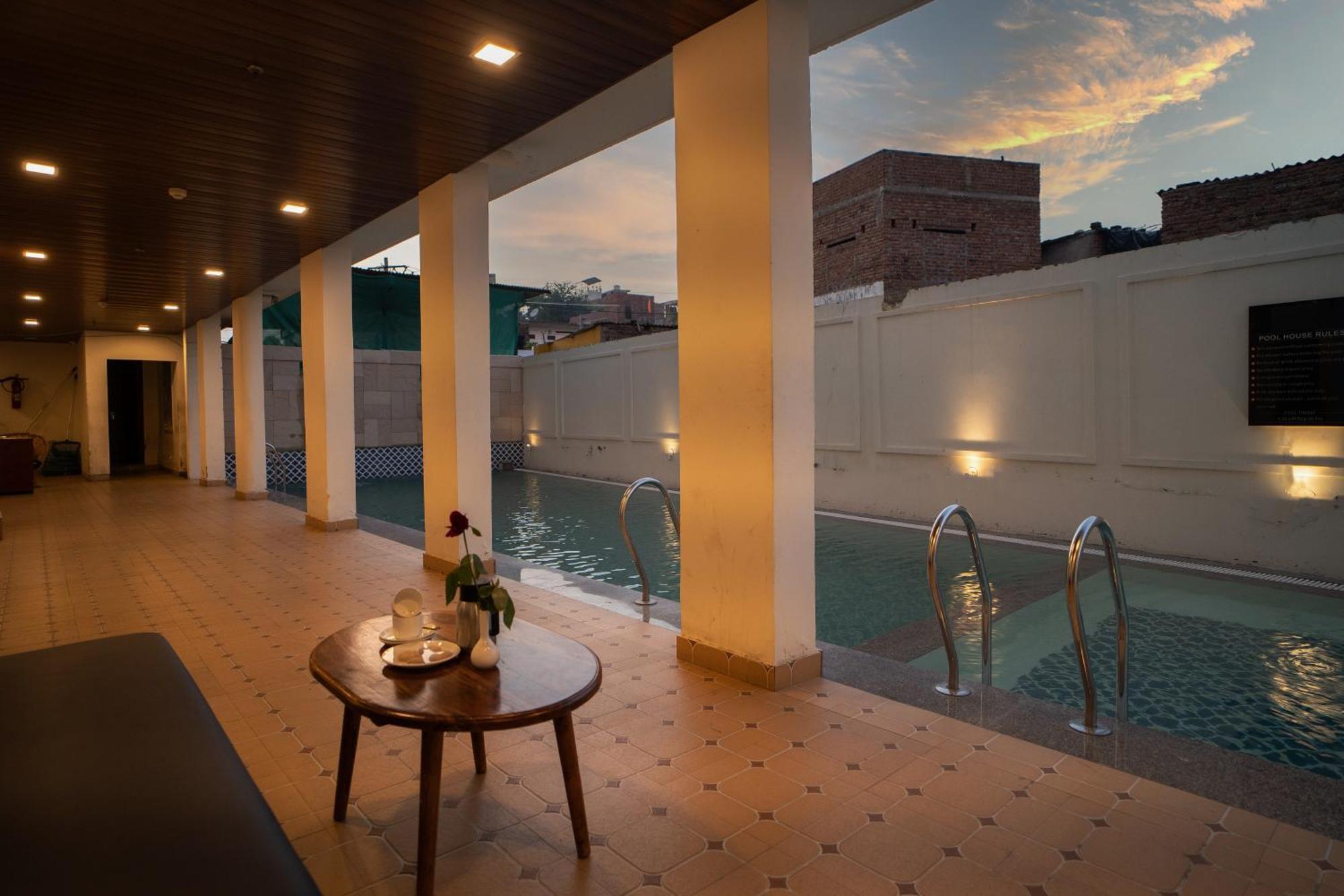The Courtyard - Beyond Bar & Club Hotel Udaipur Exterior foto