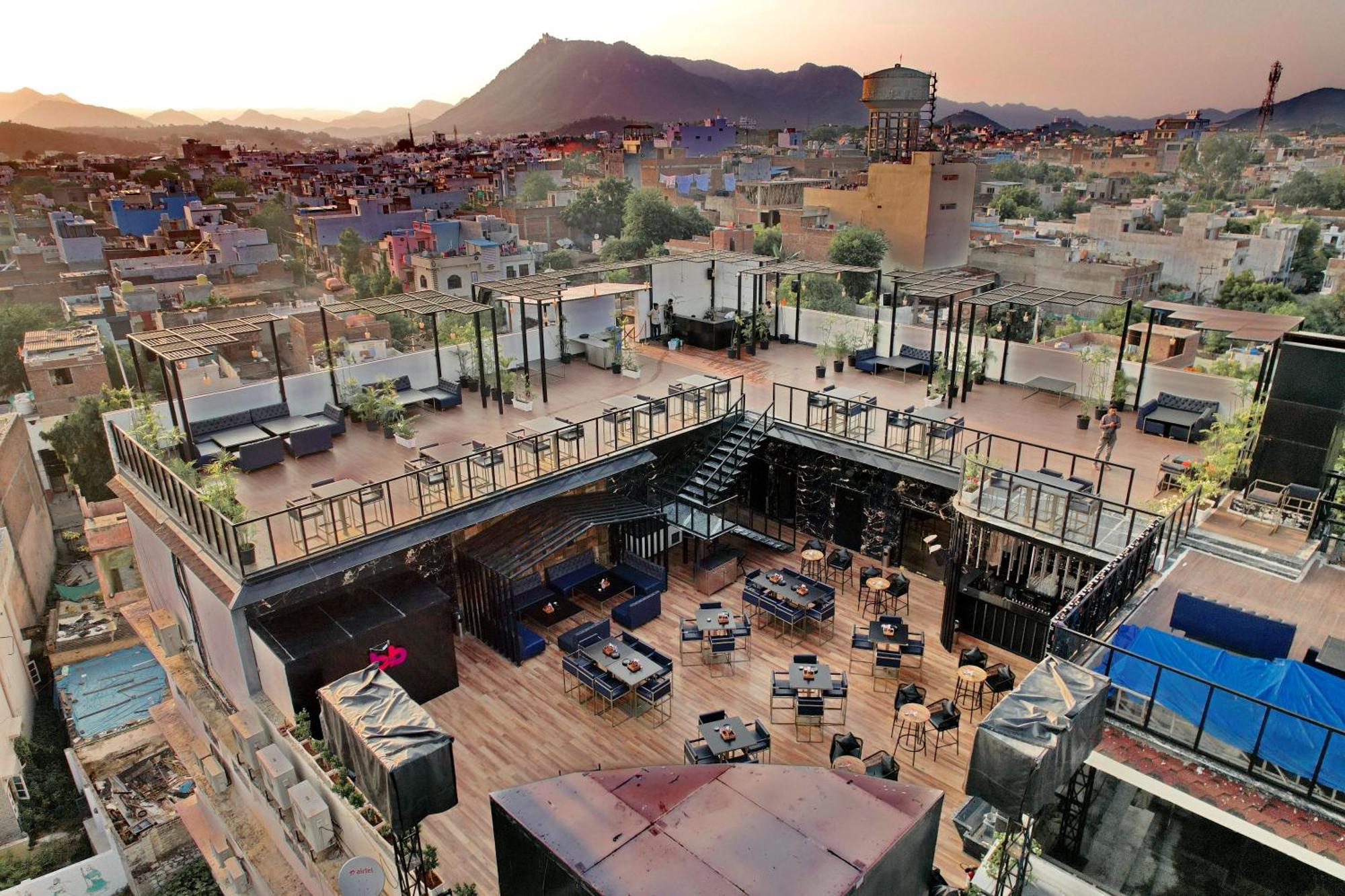 The Courtyard - Beyond Bar & Club Hotel Udaipur Exterior foto