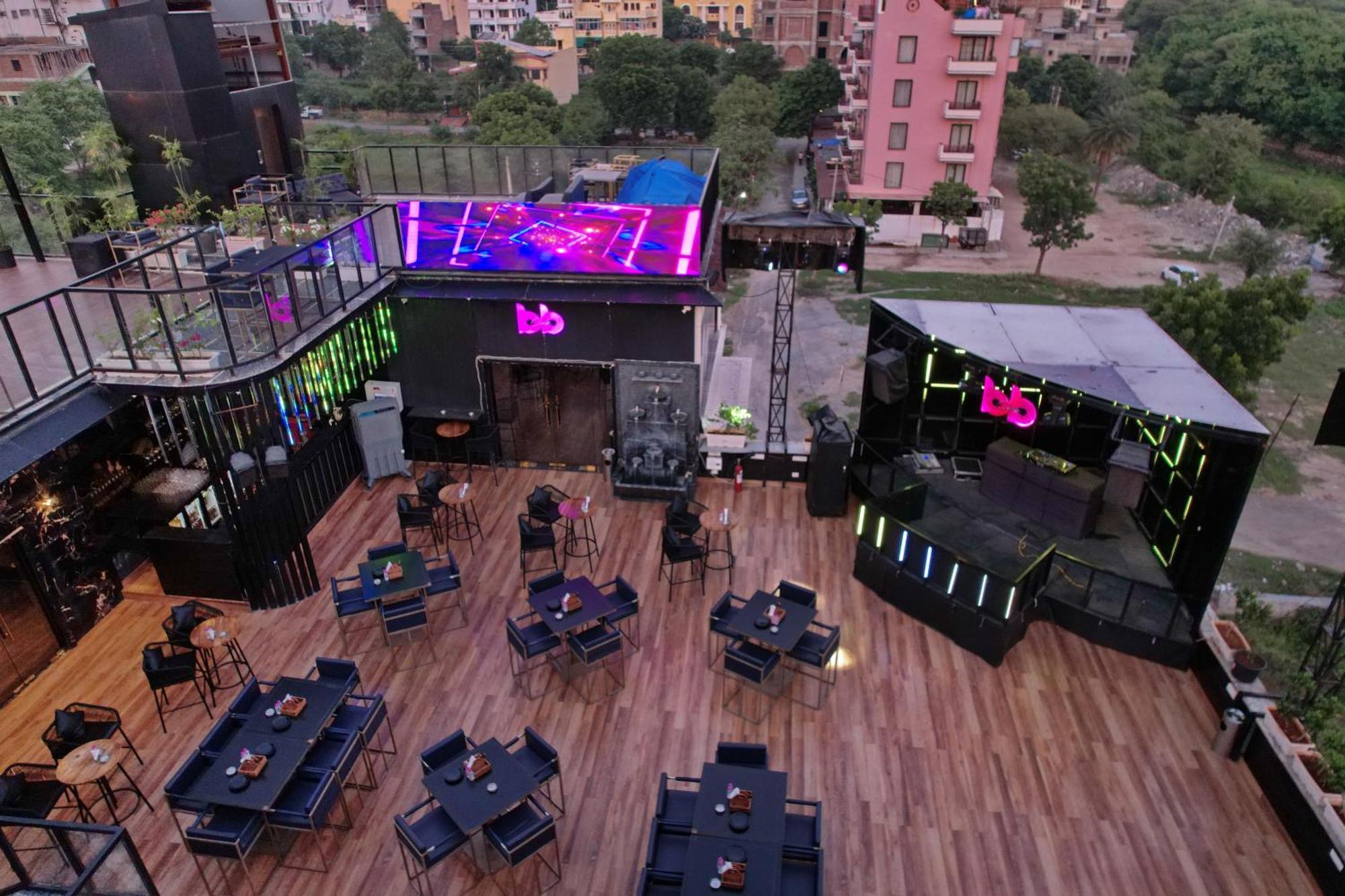 The Courtyard - Beyond Bar & Club Hotel Udaipur Exterior foto