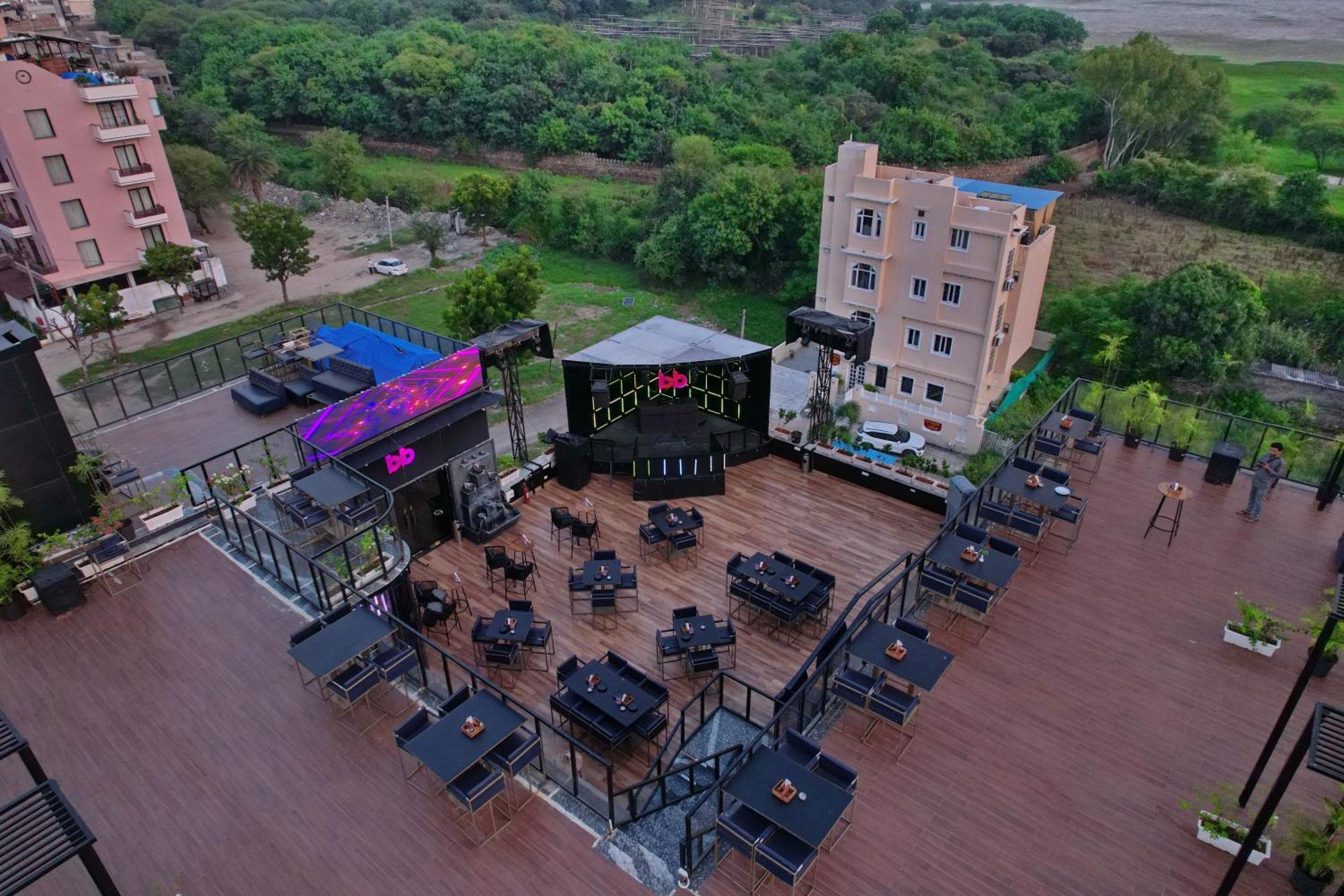 The Courtyard - Beyond Bar & Club Hotel Udaipur Exterior foto